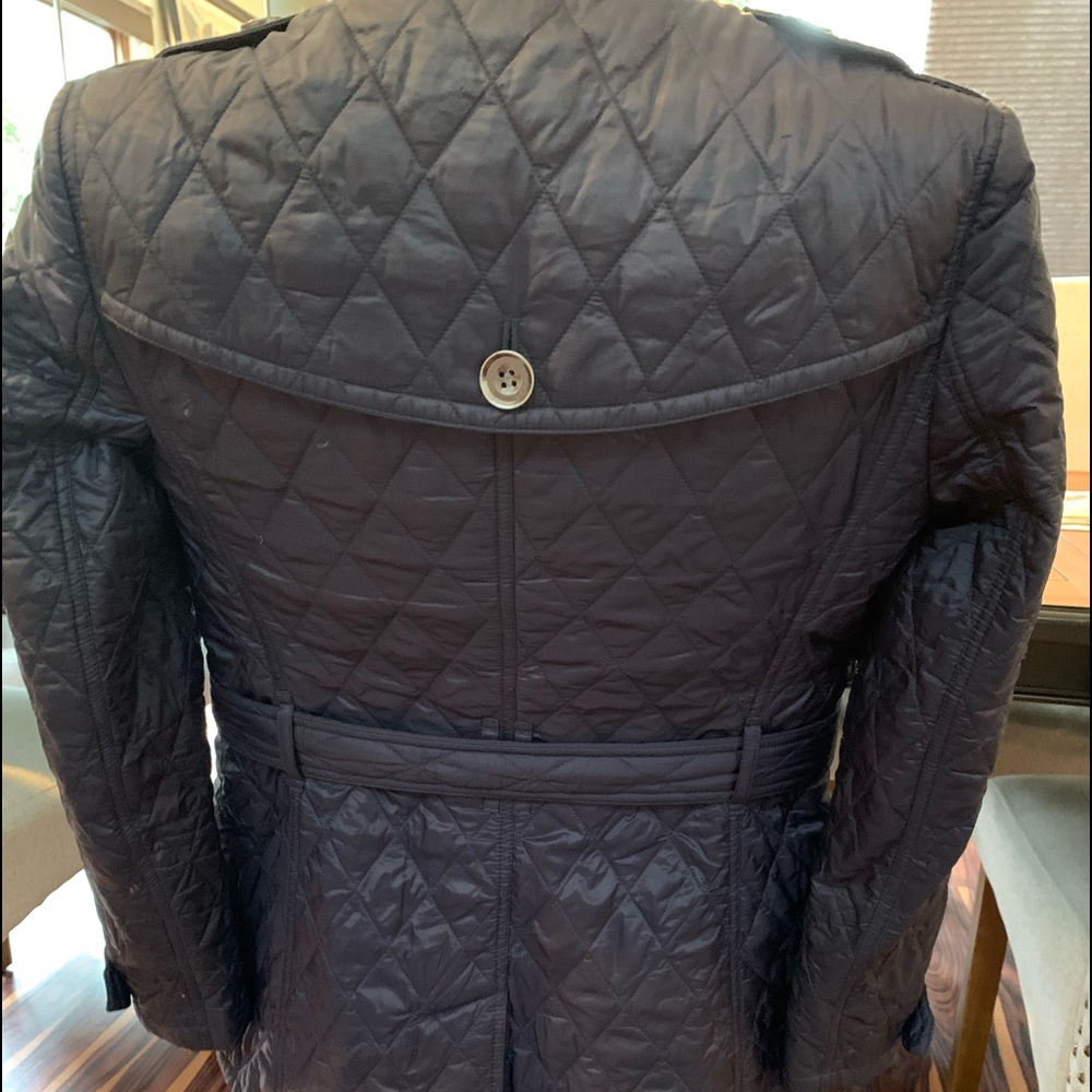 Burberry Britt Navy. Excellent Condition. Size M